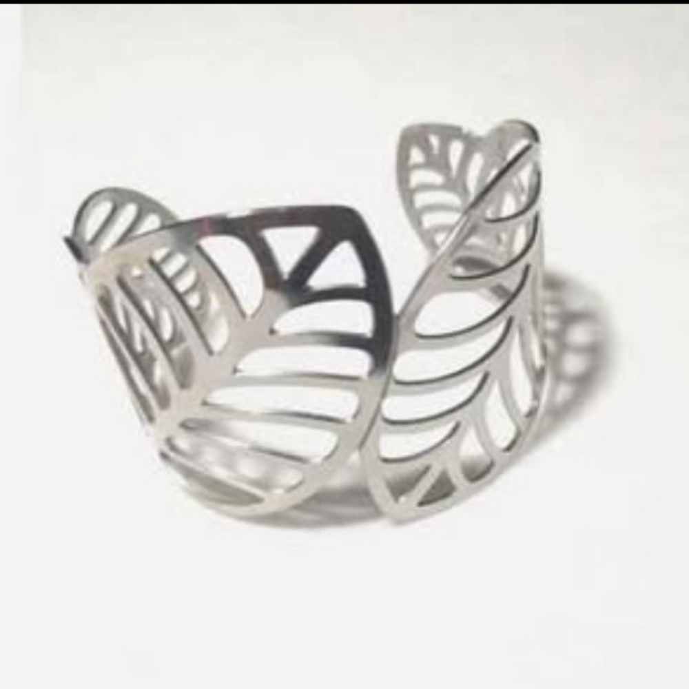 Stainless/Surgical Steel Leaf Cutout Cuff Bracelet